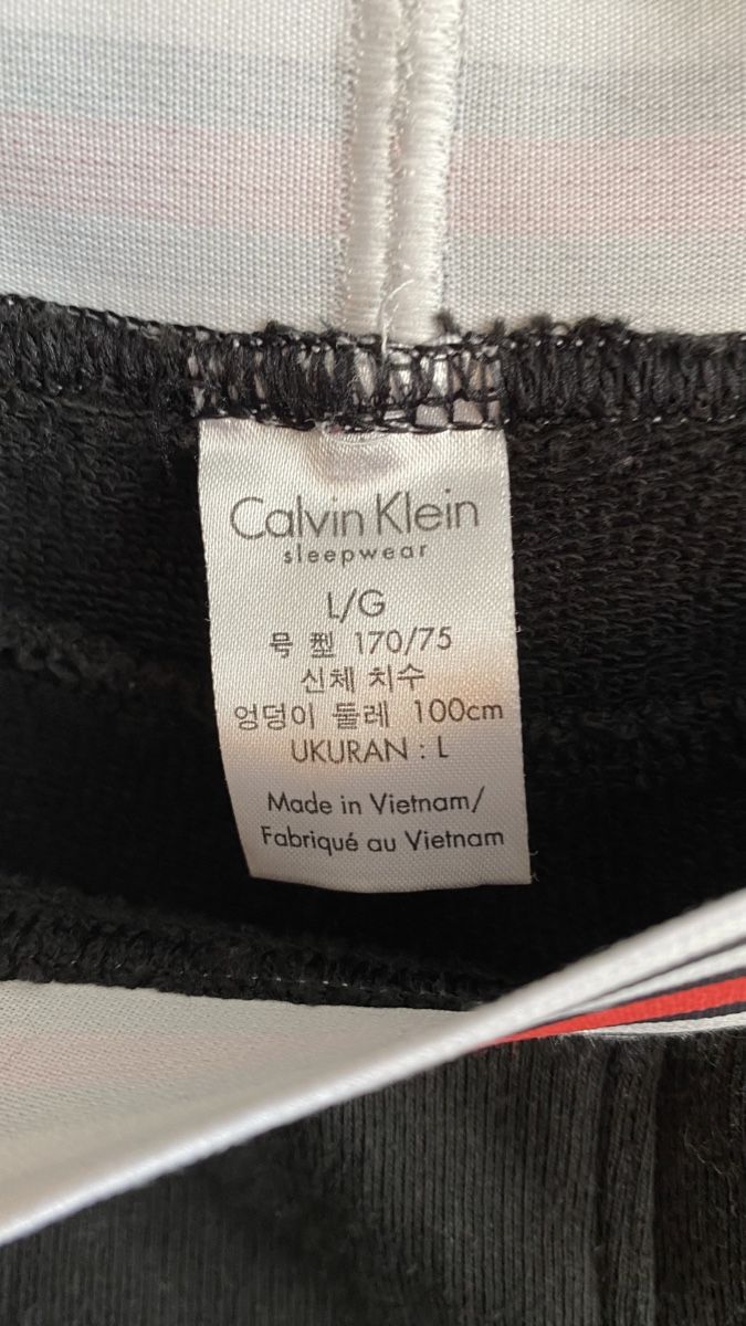 Calvin Klein Pantaloni: Calvin Klein Hose – Usato da Obfelden venduto da tan_9lj9 2
