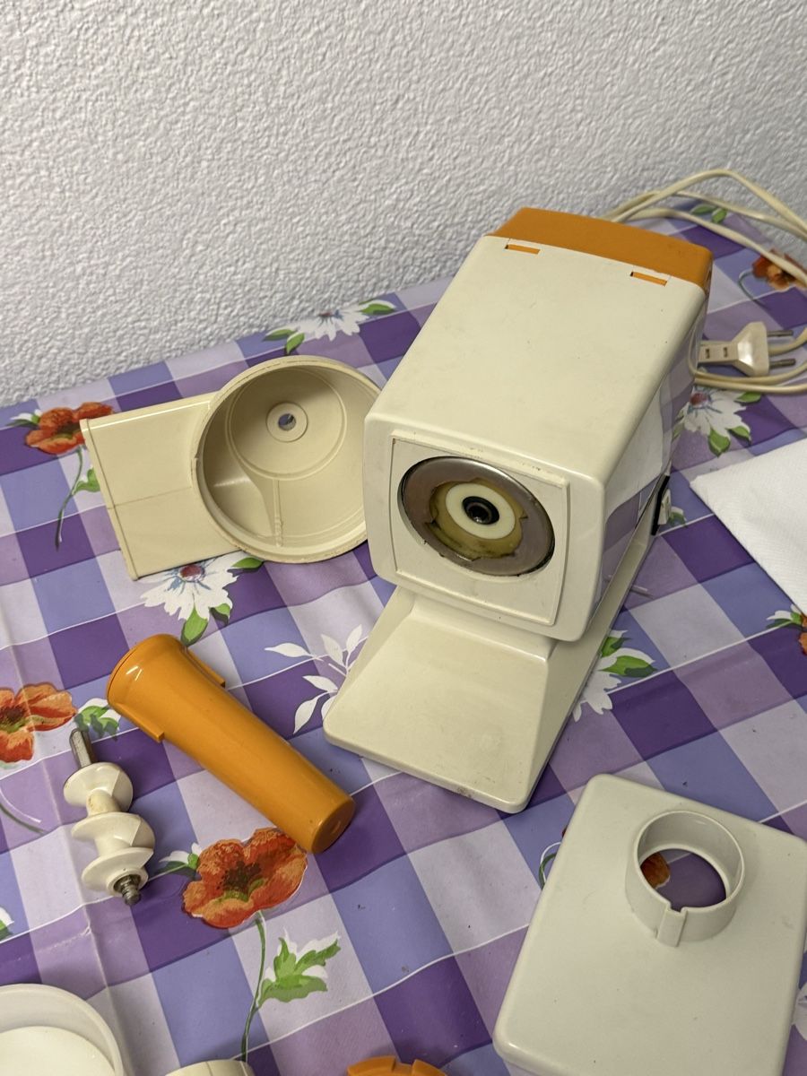 Elettrodomestici da cucina: Mulinex Robot Jenarette – Usato da Dietikon venduto da cuciolo77 3