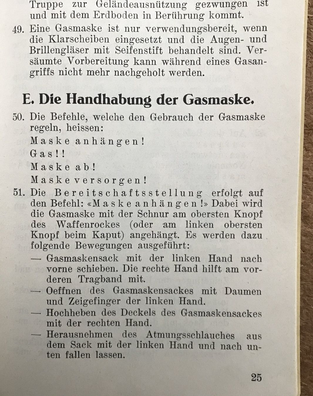Schweizer Armee Uniformi: SCHWEIZER ARMEE DIE GASMASKE 1942 – Usato da Ostermundigen venduto da wini63 5