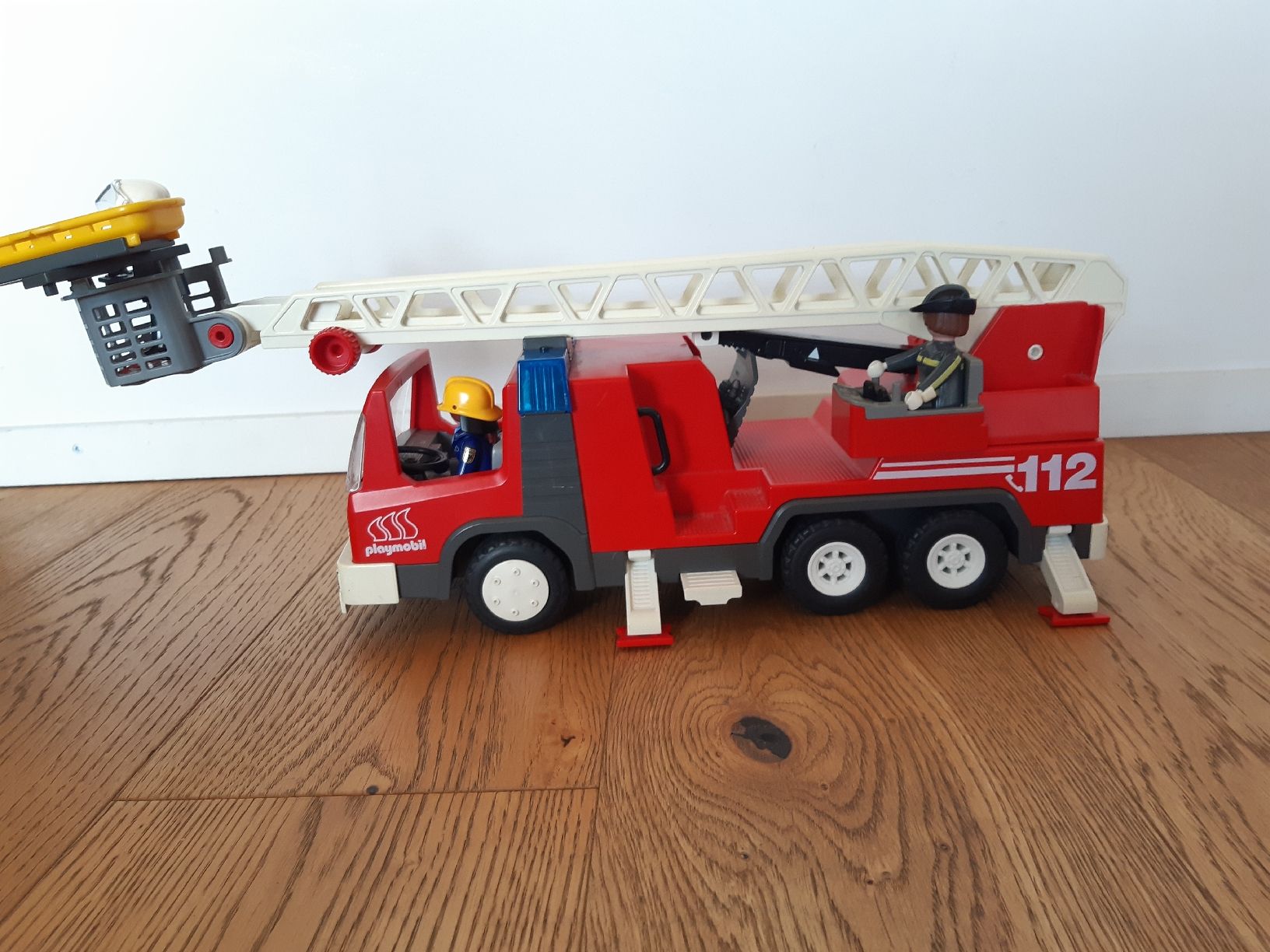 Playmobil Spielzeuge: Playmobil Feuerwehrauto – Gebraucht aus Spiegel b. Bern von hopplas 2