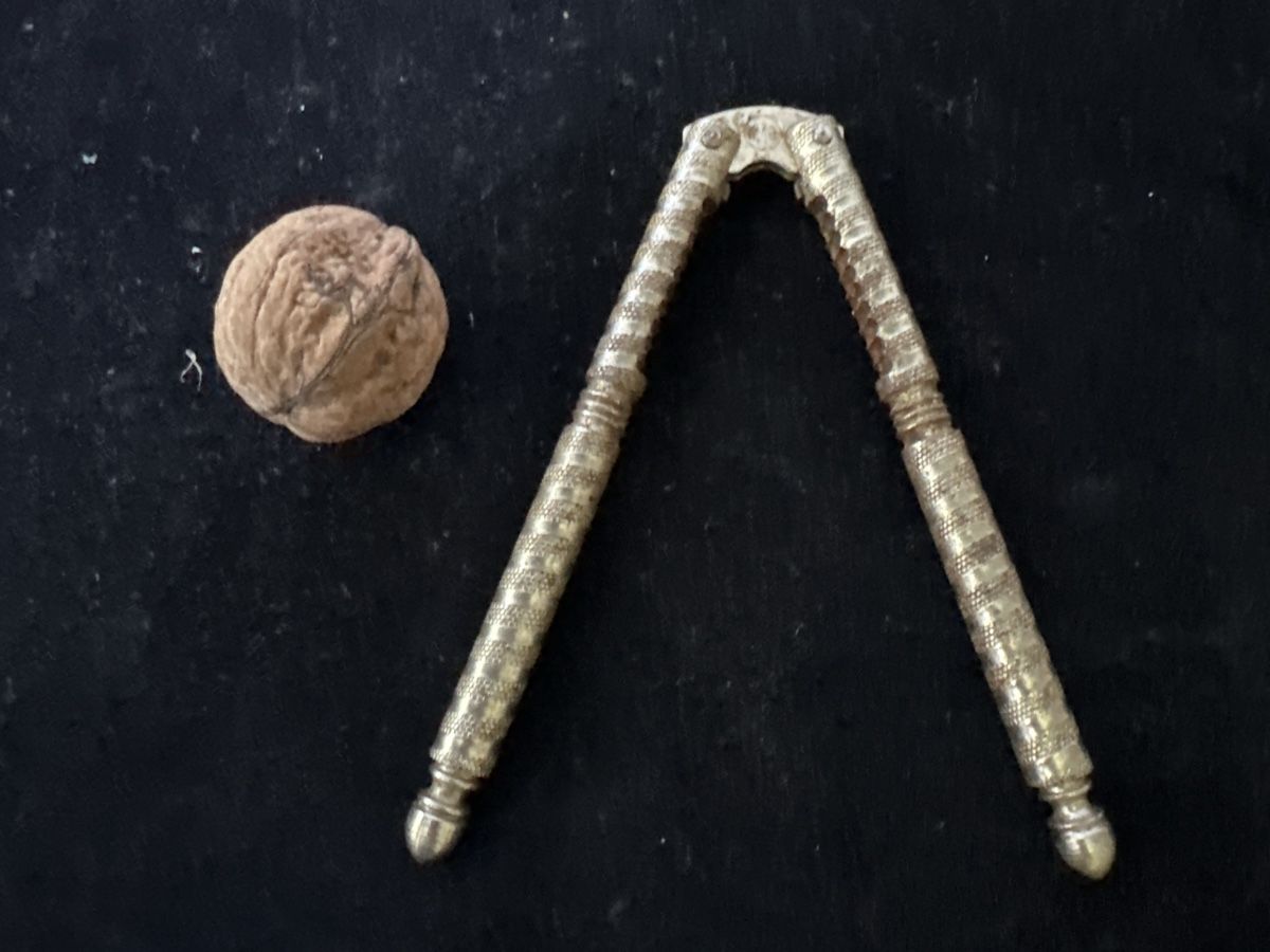 Appareils de cuisine: Antiker Nussknacker KM8, Metall, Vintage – D'occasion à Zürich par Chaeffeler