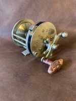 PFLUEGER CAPITOL ANTIKE ANGELROLLE
