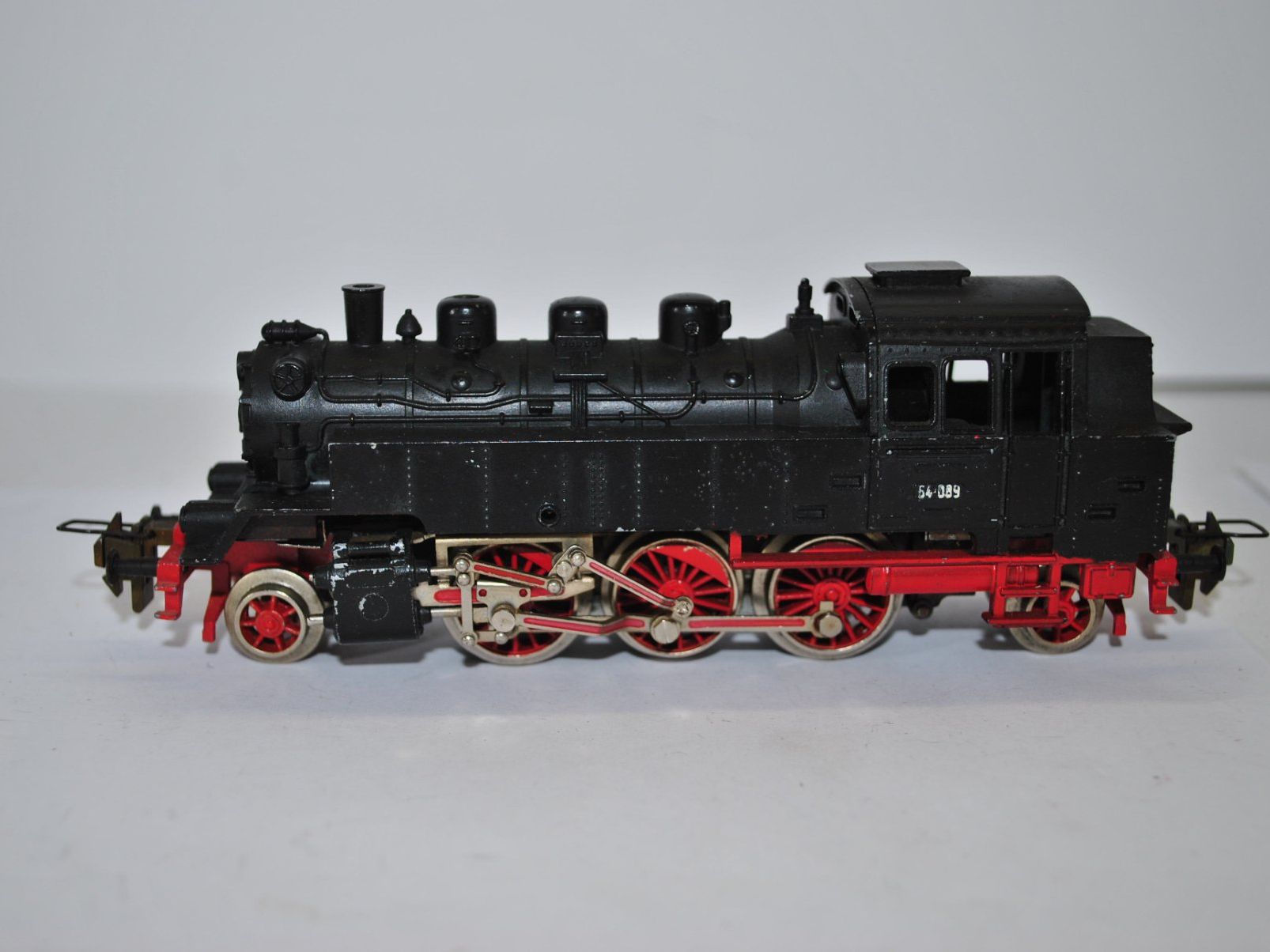 Trix Modellini di ferrovie: Trix Express Dampflok DB (BGF001) – Usato da Aarwangen venduto da Bahnsupport