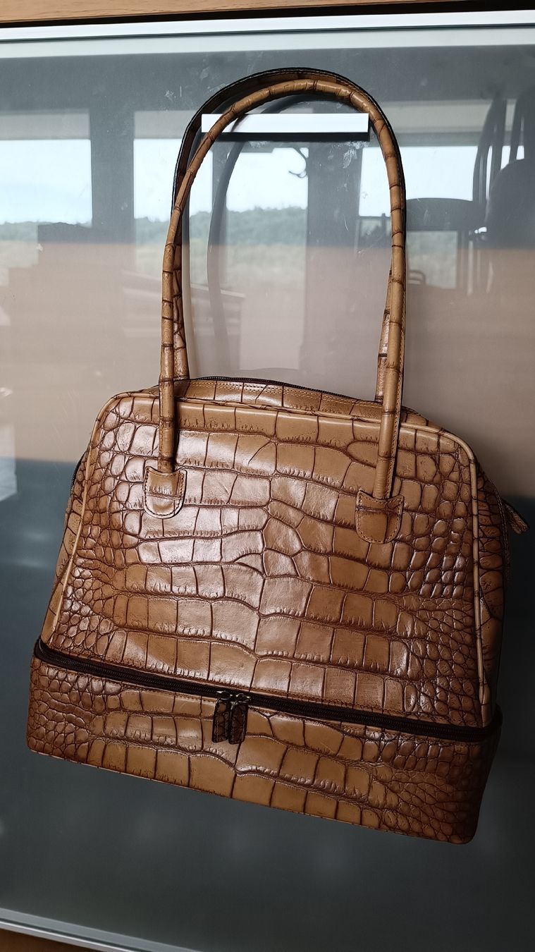 Borse da donna: Elegante Handtasche in Kroko-Optik – Usato da Baden venduto da zuppel
