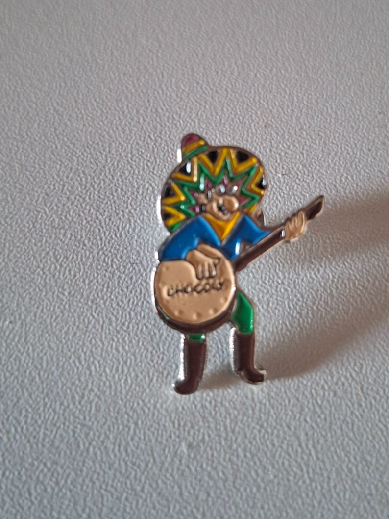 Placchette & Badge: Pin Chocoly – Usato da Erlinsbach venduto da pfunky