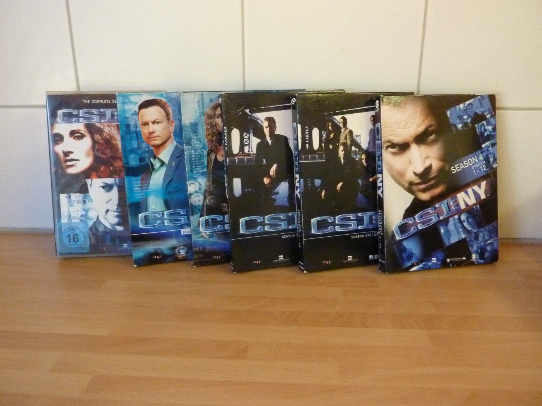 Tutti i DVDs: CSI - NY   Staffel 1-3 ,4 – Usato da Niederscherli venduto da Zahnd1