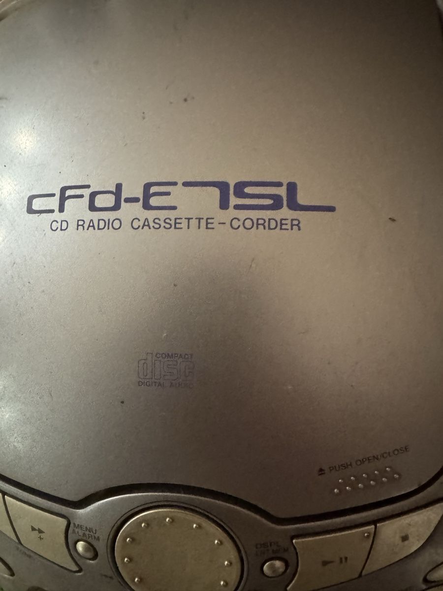 Sony Radios: Radio CD Cassette SONY CFD-E75SL bon tat – Gebraucht aus Wabern von moh_s5m8 3