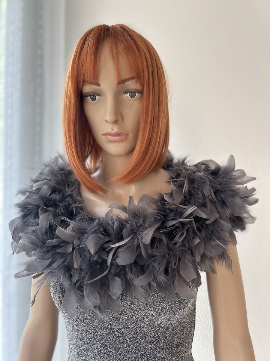 Kleider: Feather Boa Collar Sparkly Dress Silver Small New – Neu (gemäss Beschreibung) aus Saland von ele_vc96 2