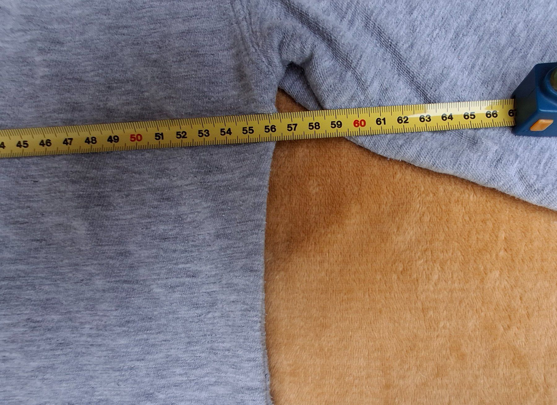 Maglioni & Felpe: Grauer Pullover mit Blumenmuster und Musterdetails ca. Gr. L – Usato da Vitznau venduto da rh_v 4