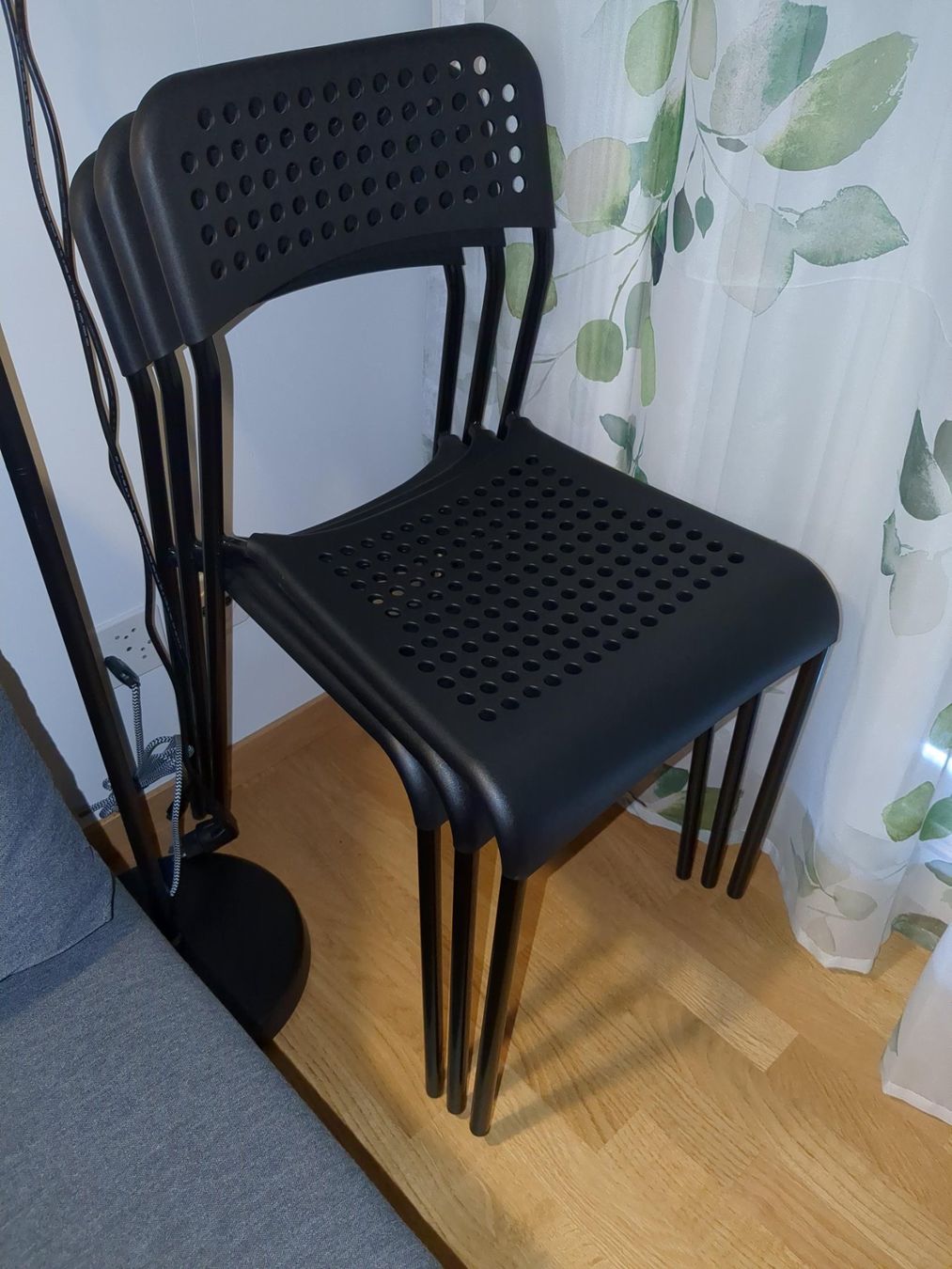 Ikea Tischset: IKEA table and 4 chairs – Gebraucht aus Unterwasser von mat_2sjm 2