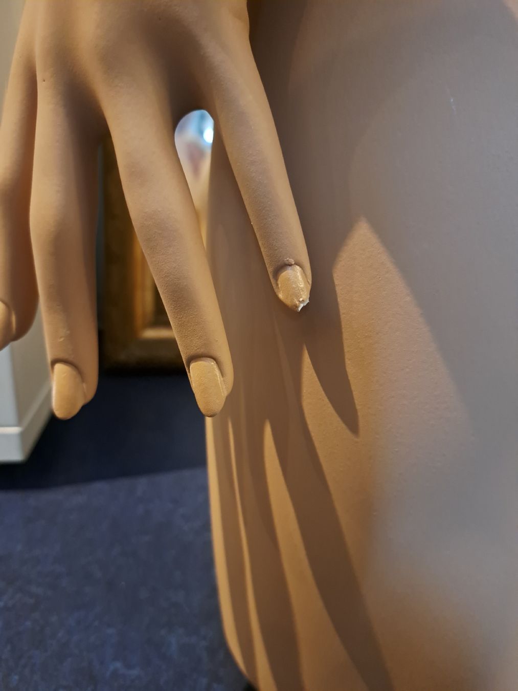 Sonstige Dekorationen & Accessoires: schöne Frauenbüste 90 cm – Gebraucht aus bad zurzach von jue_5xhl 6