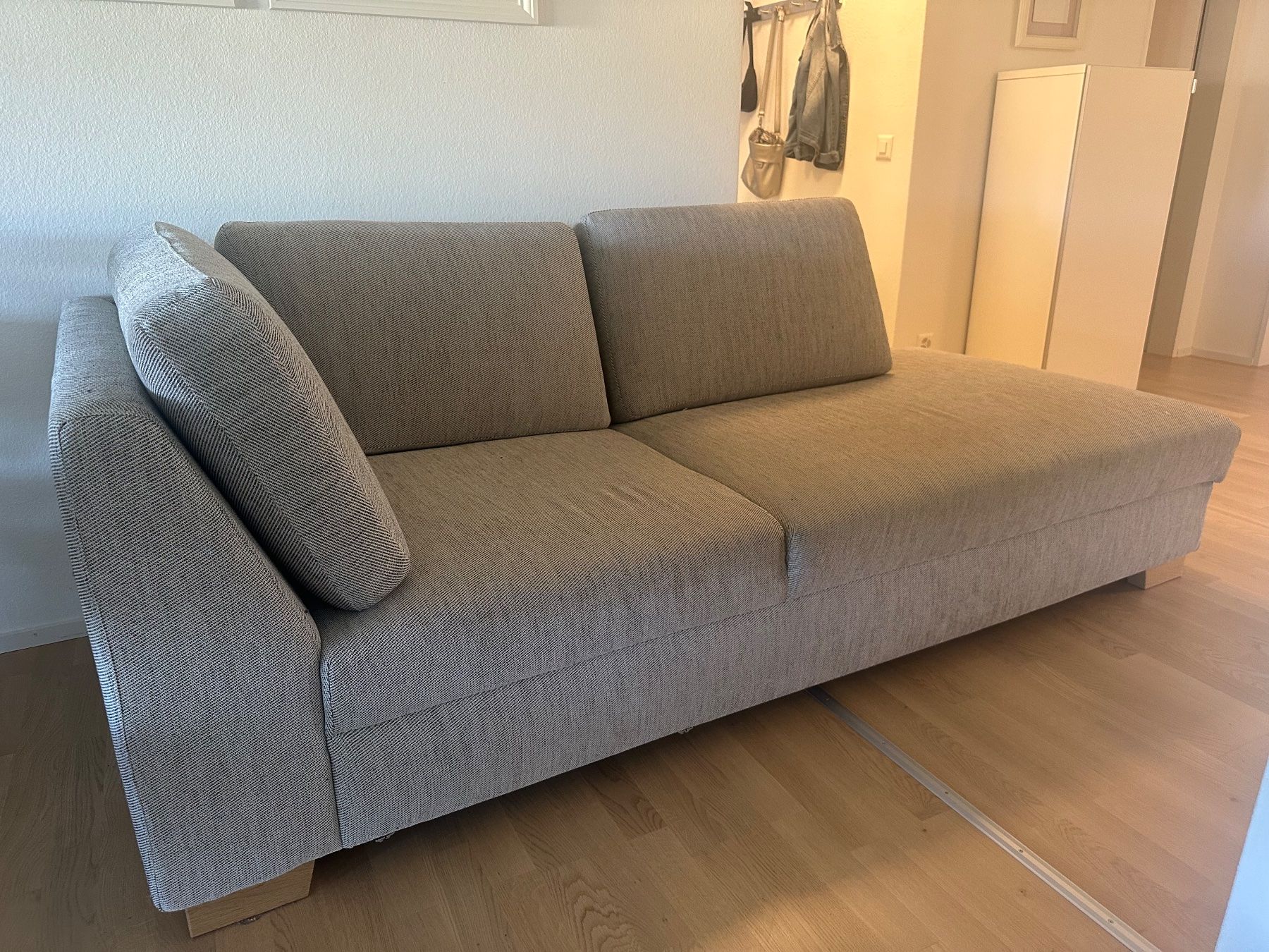 Ikea Sofas: Ecksofa IKEA SÖRVALLEN beige Stoff 230cm – Gebraucht aus Volketswil von Lennyneel