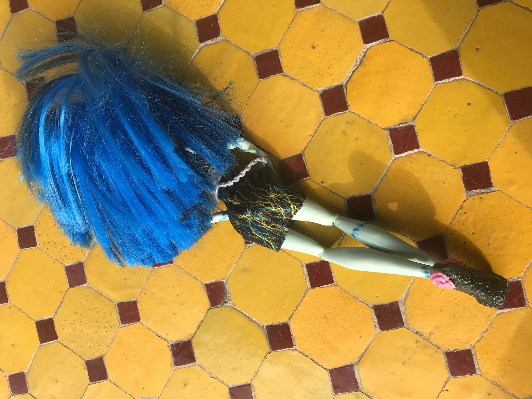 Poupées: Monster High 27cm Doll (Repaired) – D'occasion à Onex par johnca 3