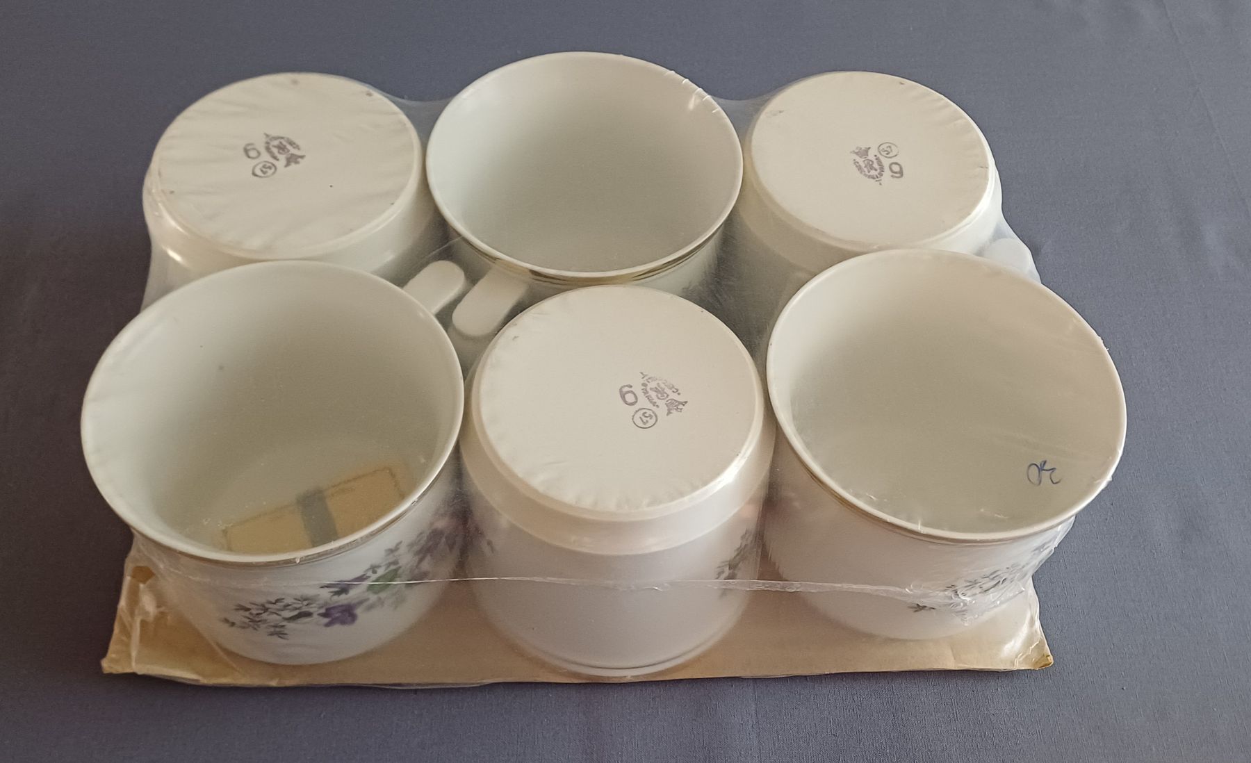 Tazze: Suppentassen, ca. 3-4 dl – Nuovo e nell'imballaggio originale da Volketswil venduto da Anzaru