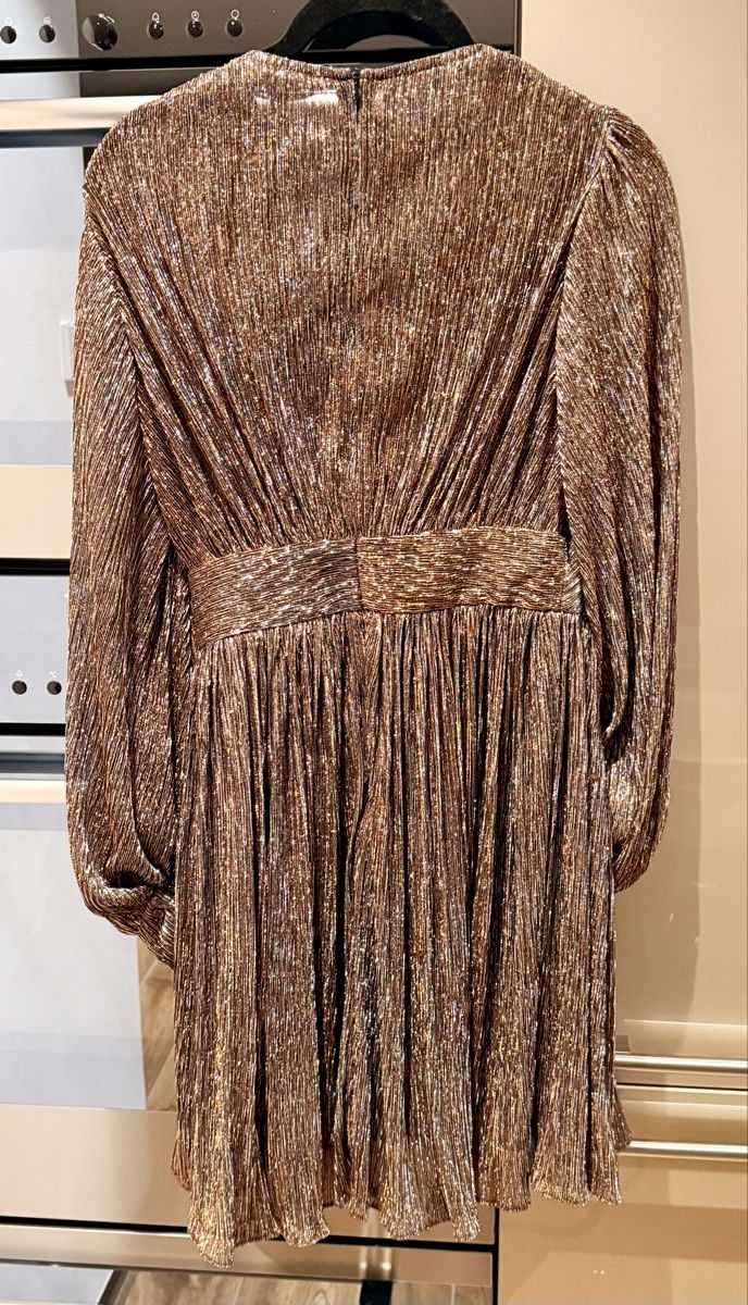 Maje Vestiti: Maje Kleid Gold  – Nuovo (secondo la descrizione) da Fällanden venduto da Pilli91 4