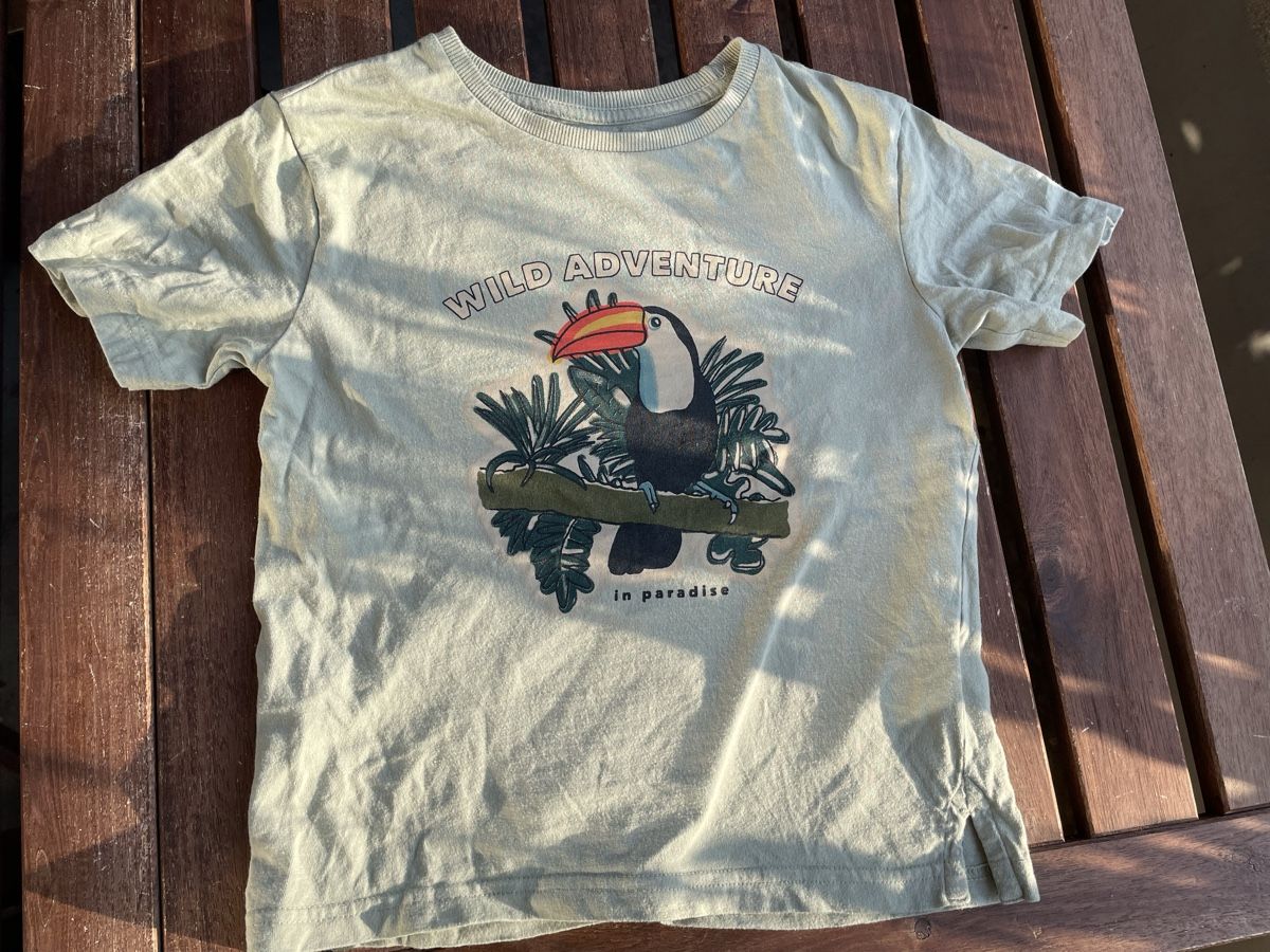 Vertbaudet Camicie, T-shirt & Polo: Vertbaudet Tukan T-Shirt, 122 – Usato da Bern venduto da brup