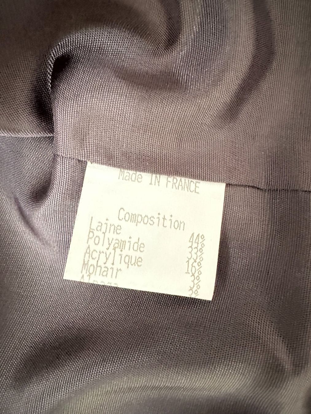 Vestes: Kurze, taillierte Bouclé-Jacke mit Lurex – D'occasion à Zürich par Rigiblick2 7