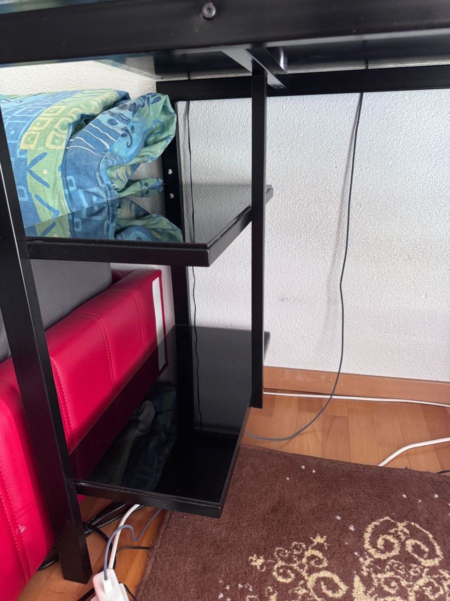 Tische: Schreibtisch – Gebraucht aus Winterthur von gur_p625 2