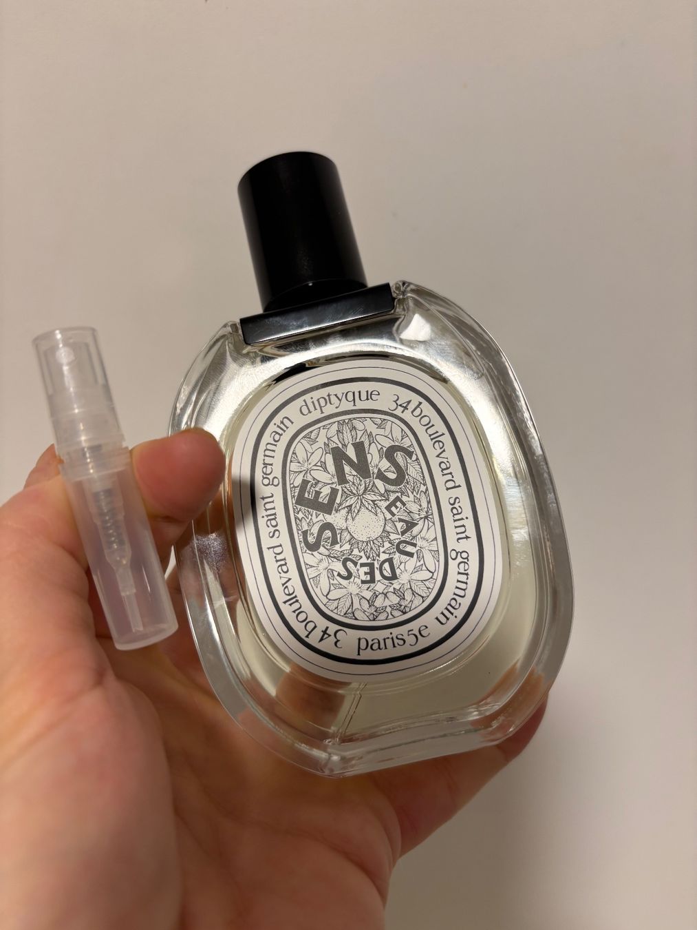 Diptyque Parfum & Eau de Toilette: Diptyque Eau des Sens EDT Duftprobe 2ML – Gebraucht aus Zürich von deruja