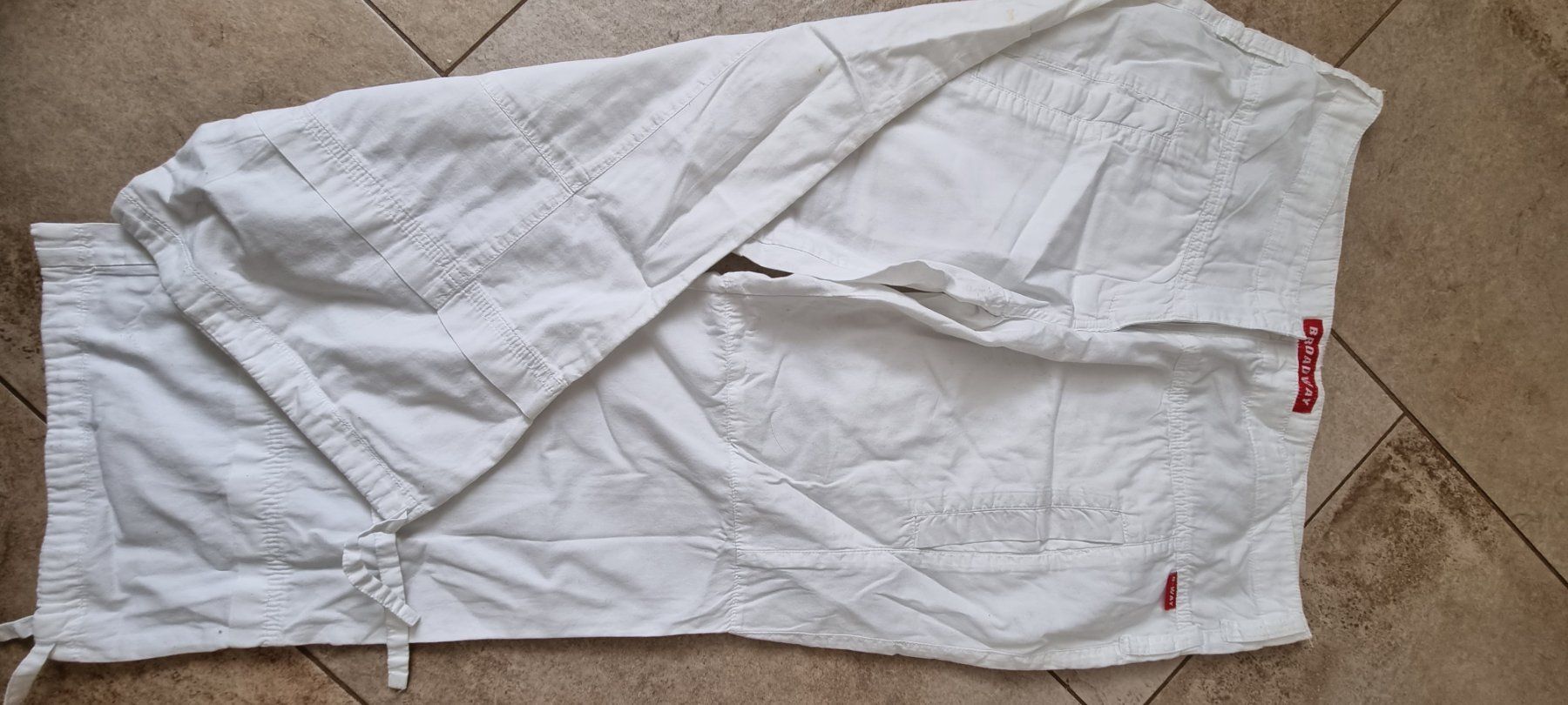 Lotti di vestiti: Tolles Kleiderpaket gr.36 – Usato da Grossdietwil venduto da GNOM313 3