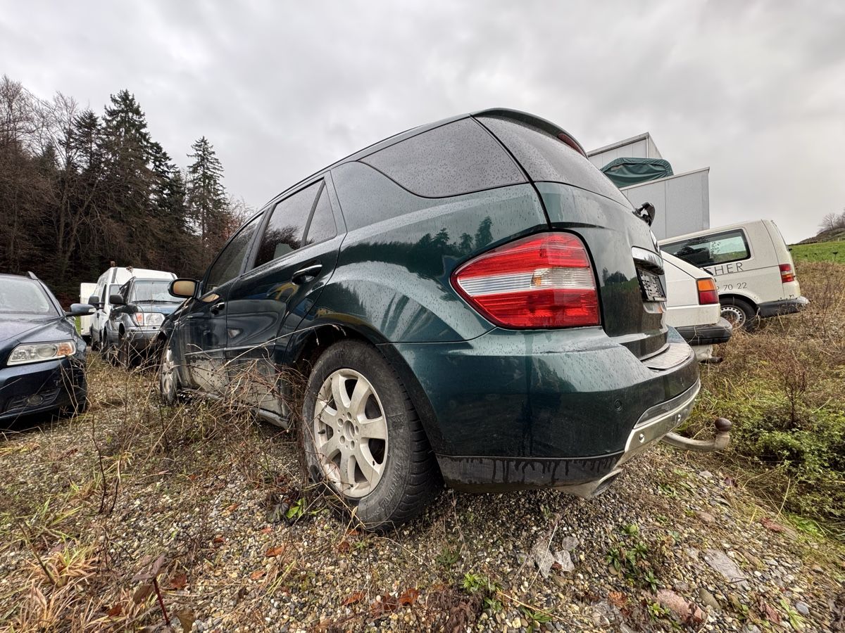 Mercedes-Benz Automobili: Mercedes ML 350 – Difettoso da Kirchdorf BE venduto da AmericanFootball.35 3