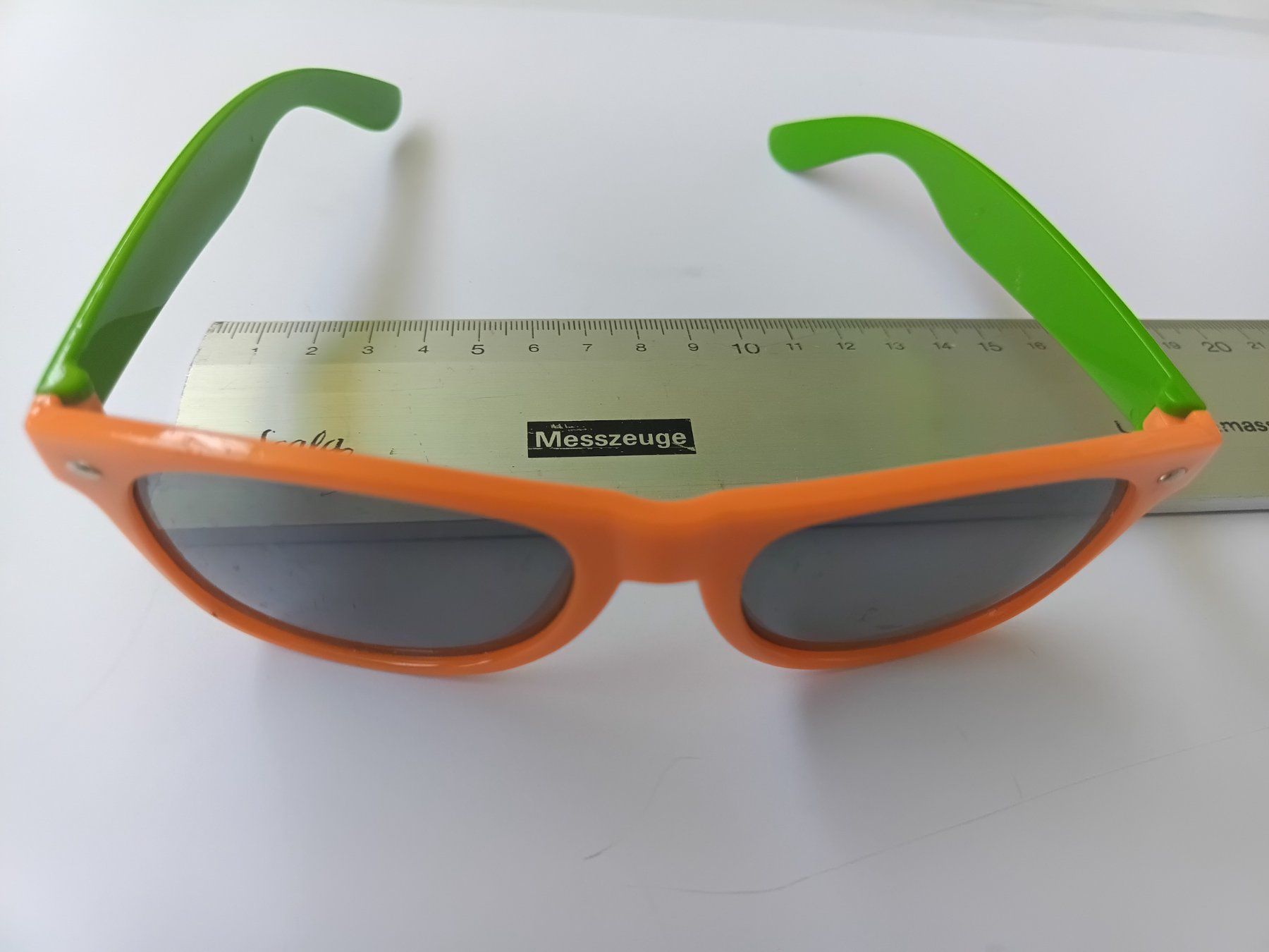 Occhiali & Lenti: Sonnenbrille orange-grün – Nuovo (secondo la descrizione) da Wängi venduto da Ladys_First