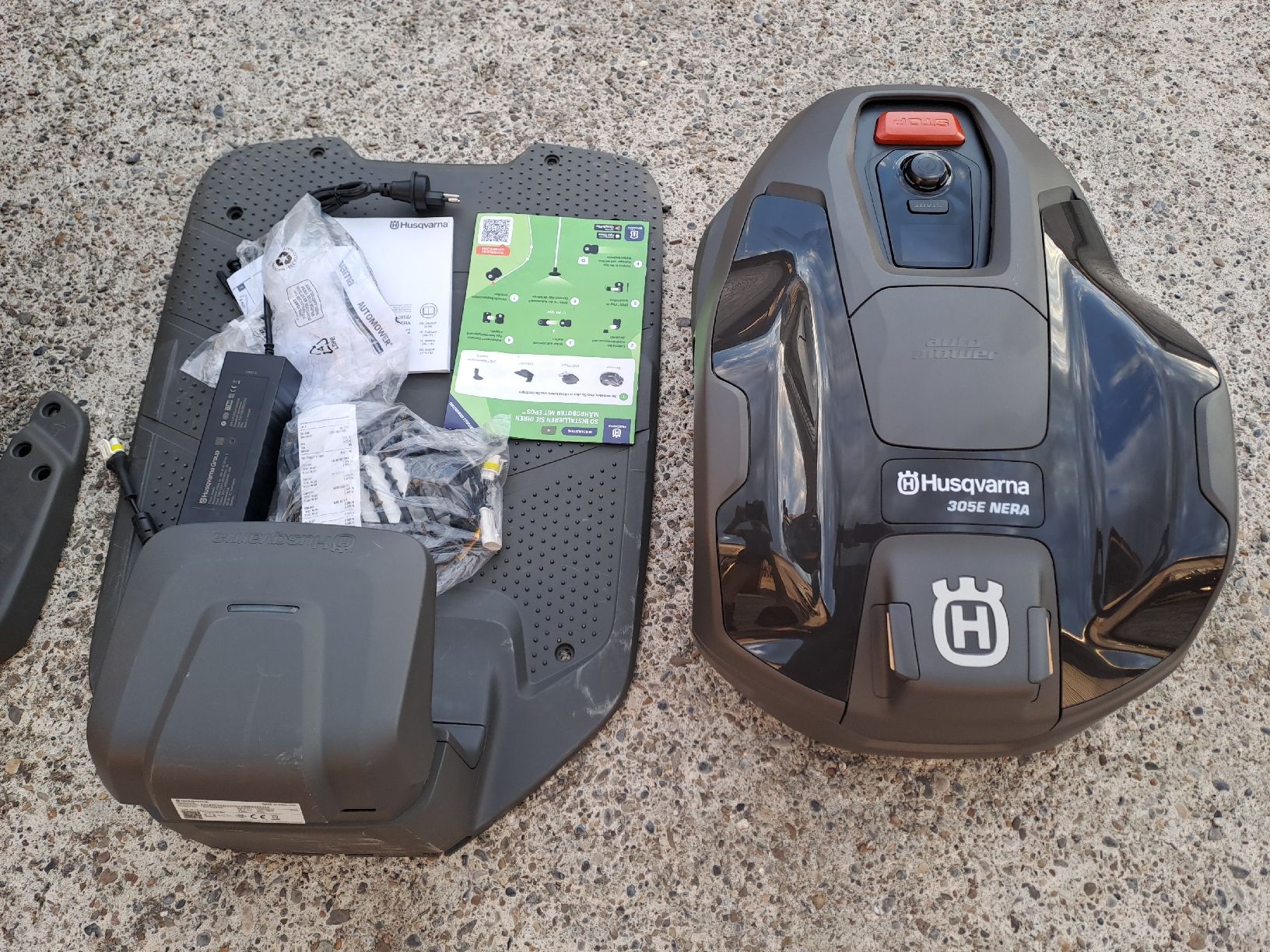 Husqvarna Tagliaerba: Husqvarna Automower 305 E Nera – Nuovo (secondo la descrizione) da Gossau SG venduto da MX450 1
