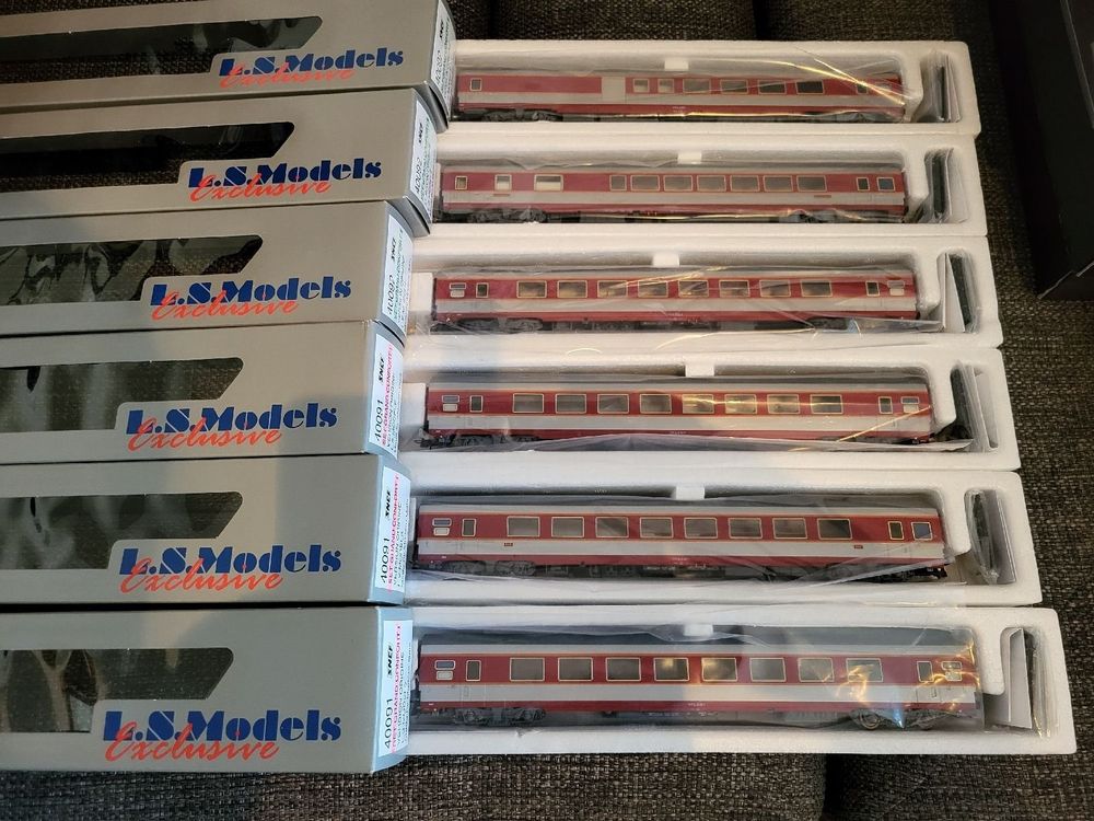 LS MODELS 40084DC Set de tres coches Etendard, SNCF, Modelismo Ferroviario - Escala 1:87 - (H0) - Vagones - Francia | El Taller del Modelista