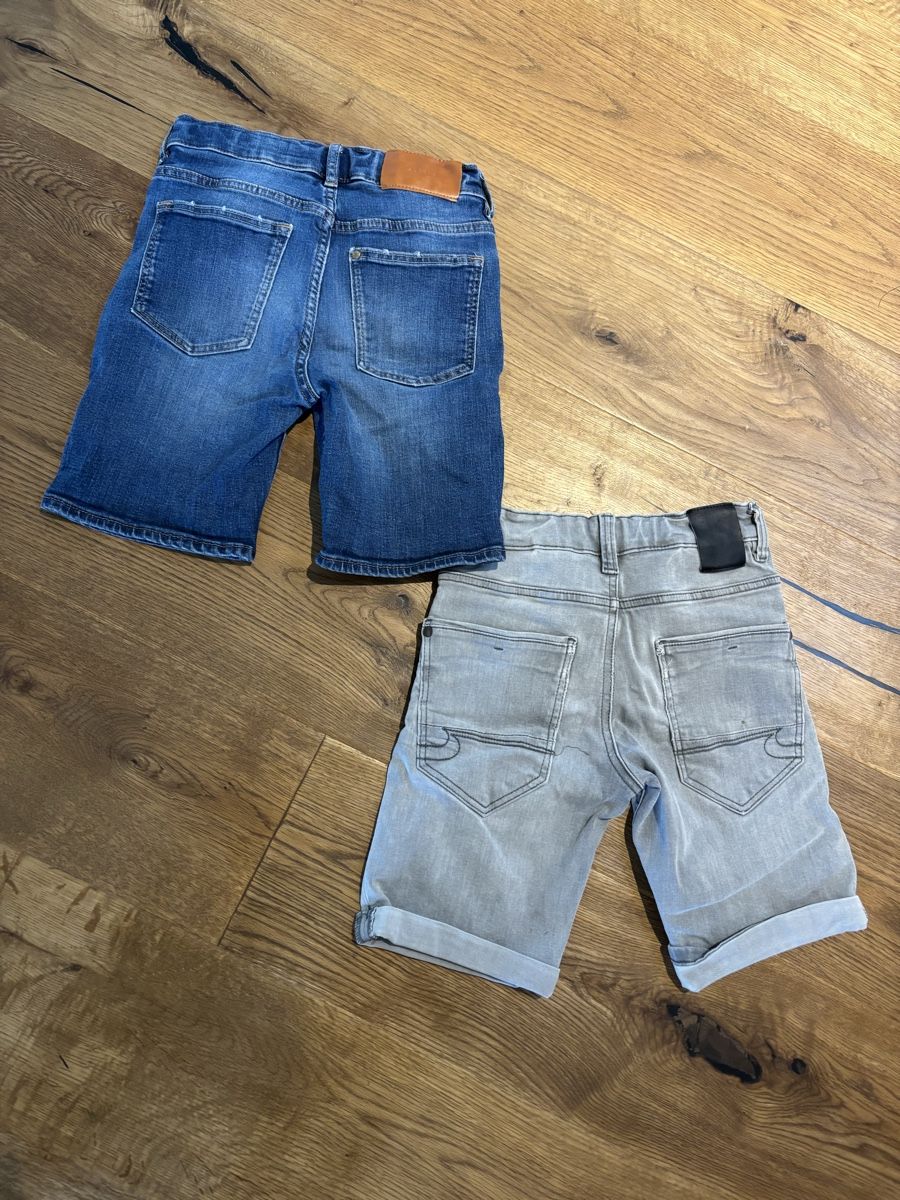 Hosen: Zwei Jeans Shorts Gr.134 – Gebraucht aus Niederbuchsiten von Dins01 1