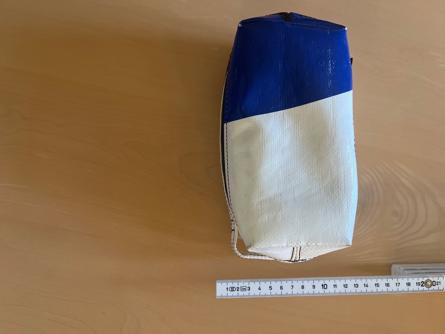 Freitag Custodie per cosmetici: Freitag Toiletry Bag White Blue – Usato da Zürich venduto da olfri 5