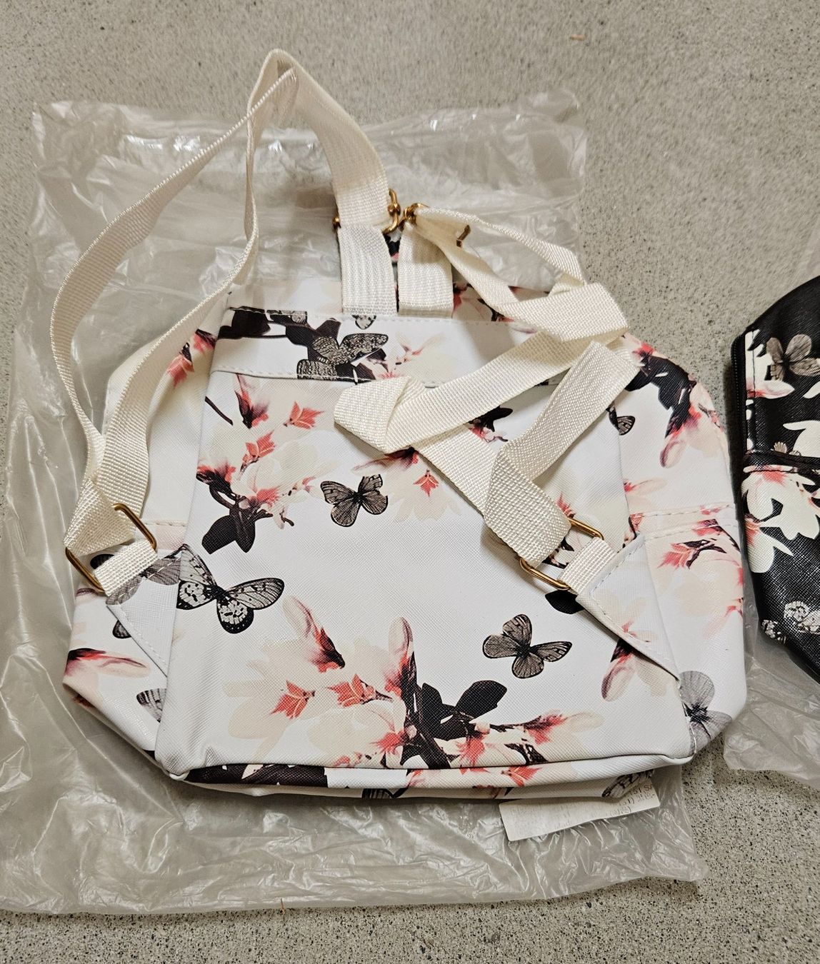 Rucksäcke: Rucksäcke und Taschenset – Neu und originalverpackt aus Jona von san_f7pf 1