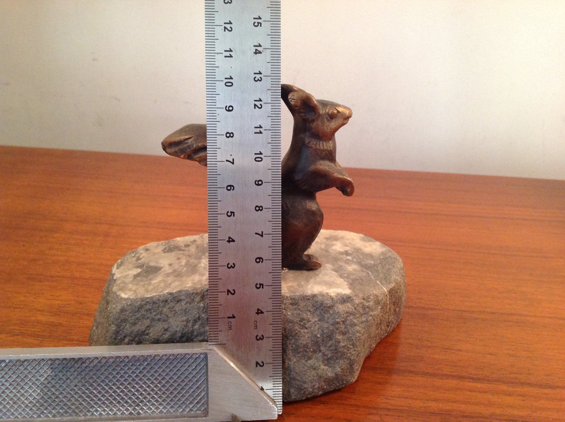 Sculture & Statue: Eichhörnchen écureuil en bronze signé Reussner – Usato da Vuiteboeuf venduto da broticaire 4
