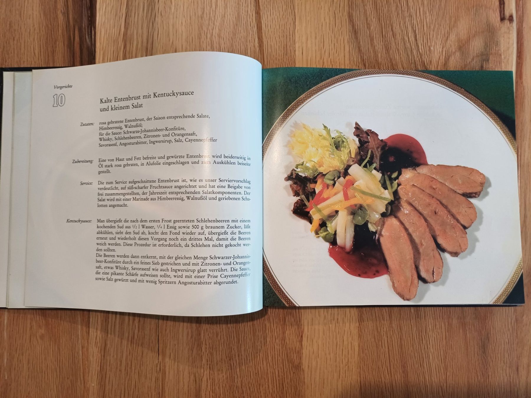 Libri: Auf Tellern angerichtet – Usato da Frick venduto da wbc 1