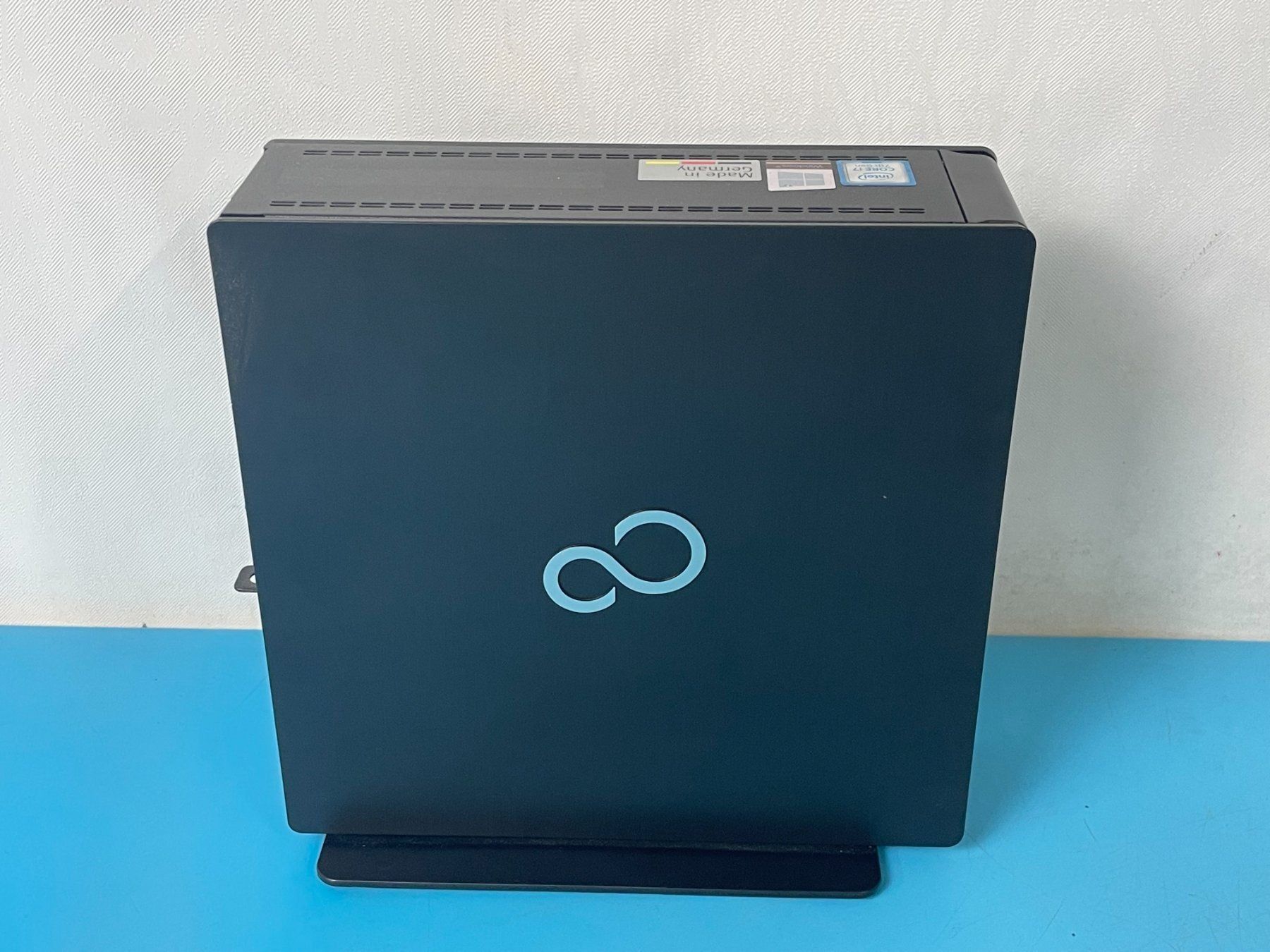 Fujitsu PCs: Fujitsu  Esprimo Q957, Mini-PC – Gebraucht aus Basel von Jbeu06 1