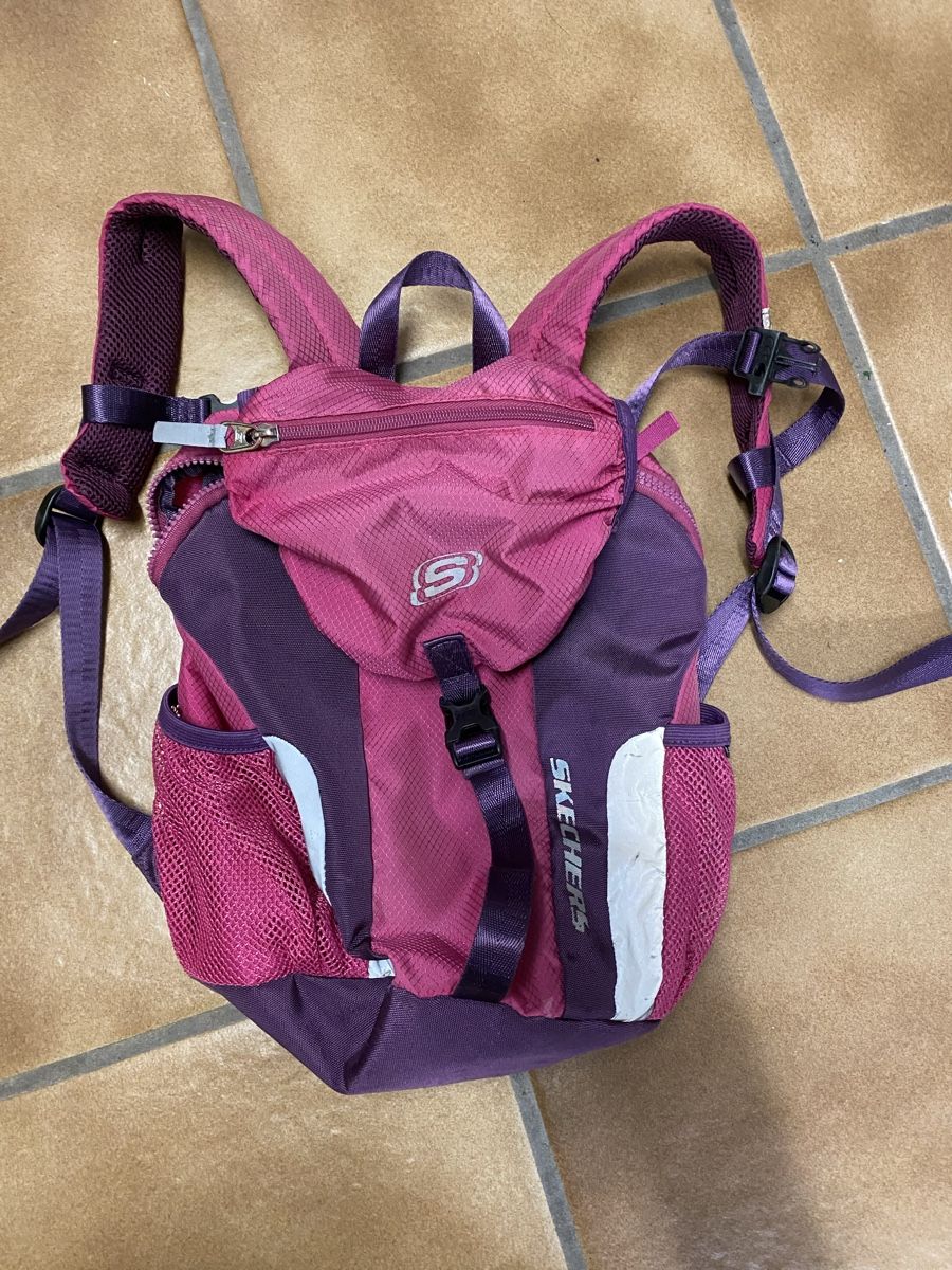 Skechers Sacs & sacs à dos: Wanderrucksack Skechers – D'occasion à Killwangen par Sommer15