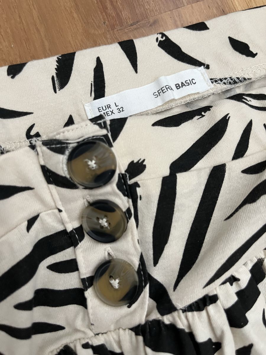 Gonne: Sfera Jupe beige/schwarz, Grösse L – Usato da Zürich venduto da tsunrise122 2