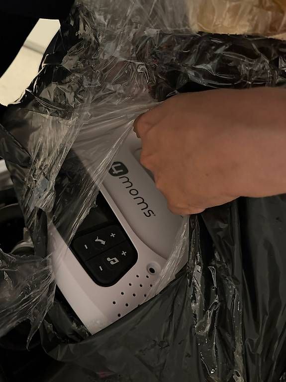 Sdraiette & Sdraiette a dondolo: 4moms mamaRoo 4 zu verkaufen – Usato da Lufingen venduto da Ricardo1991 1