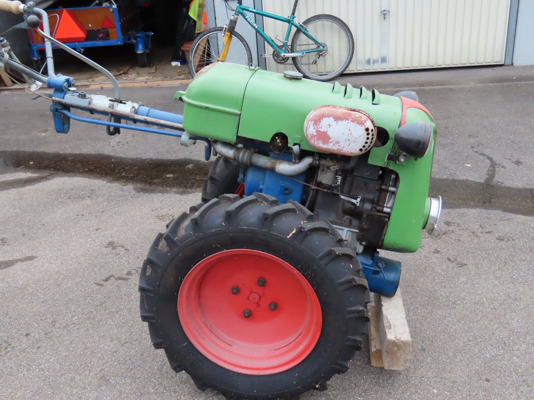 Rapid Traktoren: Rapid Spezial Motormäher Einachser – Gebraucht aus Kradolf von  4