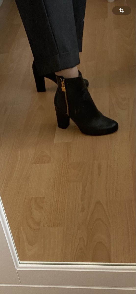 Michael Kors Damenschuhe: Michael Kors Stiefeletten  37,5/38 – Gebraucht aus Zürich von wil_g8st 2