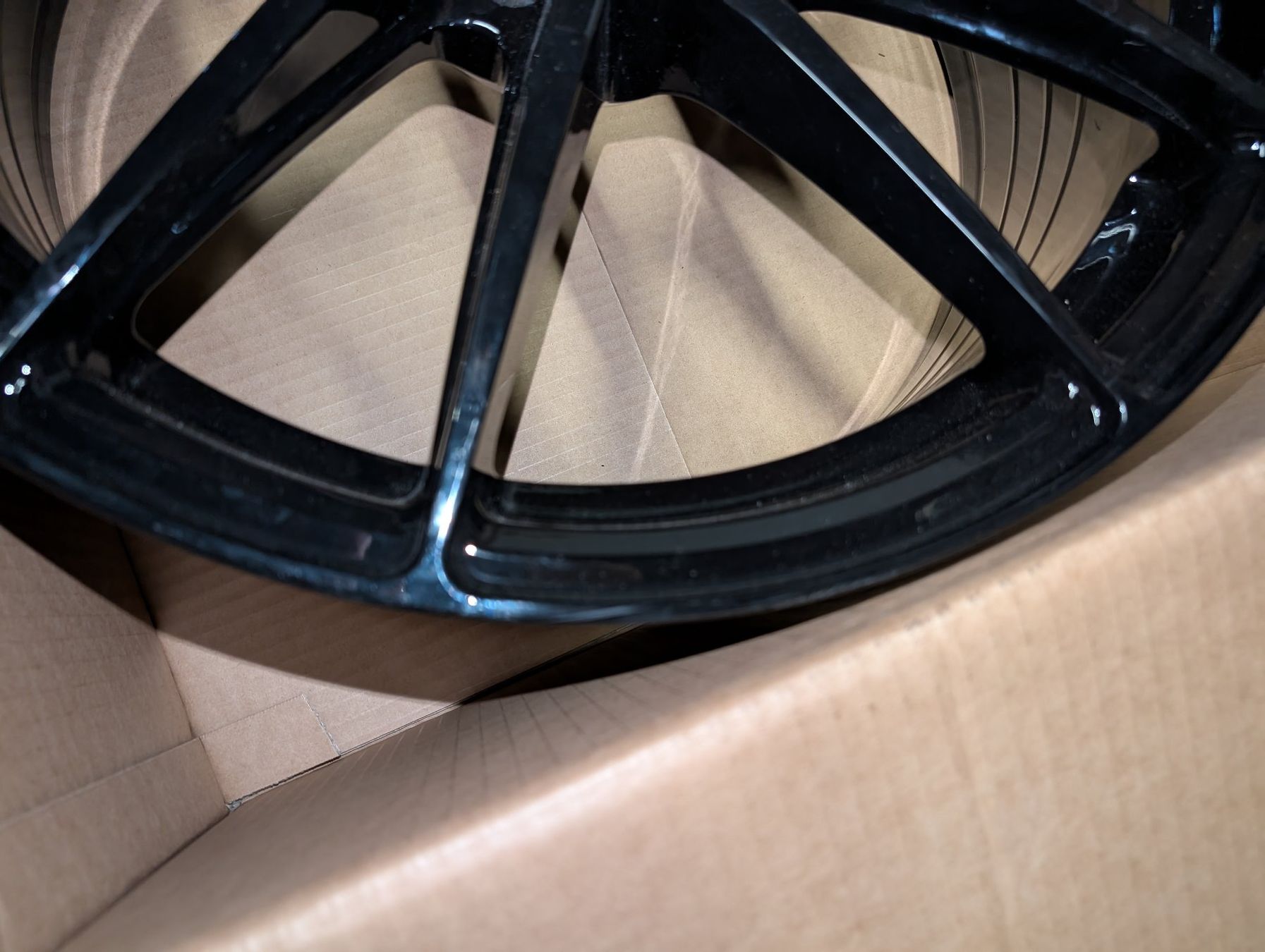 Aversus Cerchioni: 1 Aversus Felge VW Scirocco – Usato da Siebnen venduto da Auto007 1
