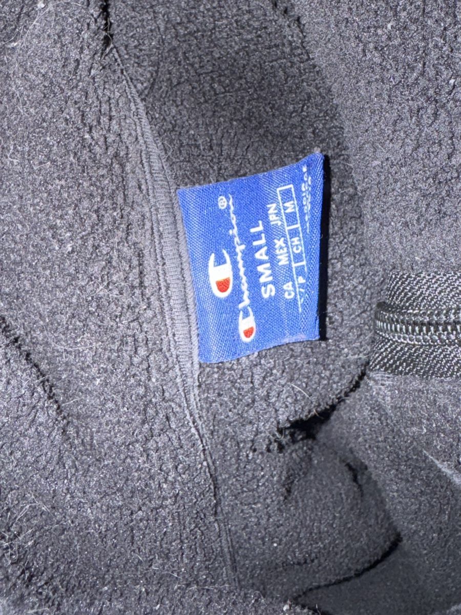 Champion Maglioni & Felpe: Polaire noir Champion taille S  – Nuovo (secondo la descrizione) da Genève venduto da pau_nt5g 2