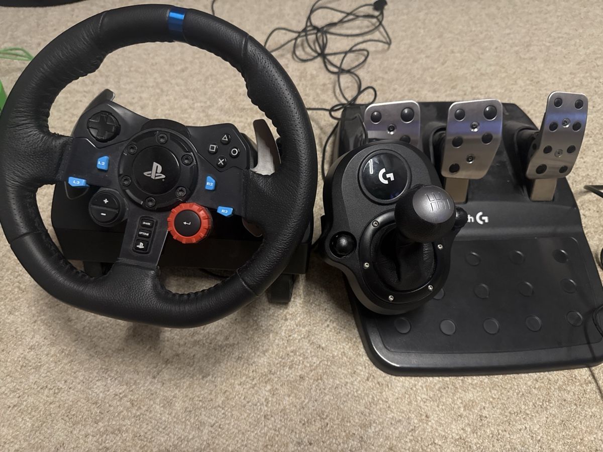 Sistema di controllo: Logitech G29 Driving Force mit gang schaltung  – Usato da Wettingen venduto da kw9_d8y7