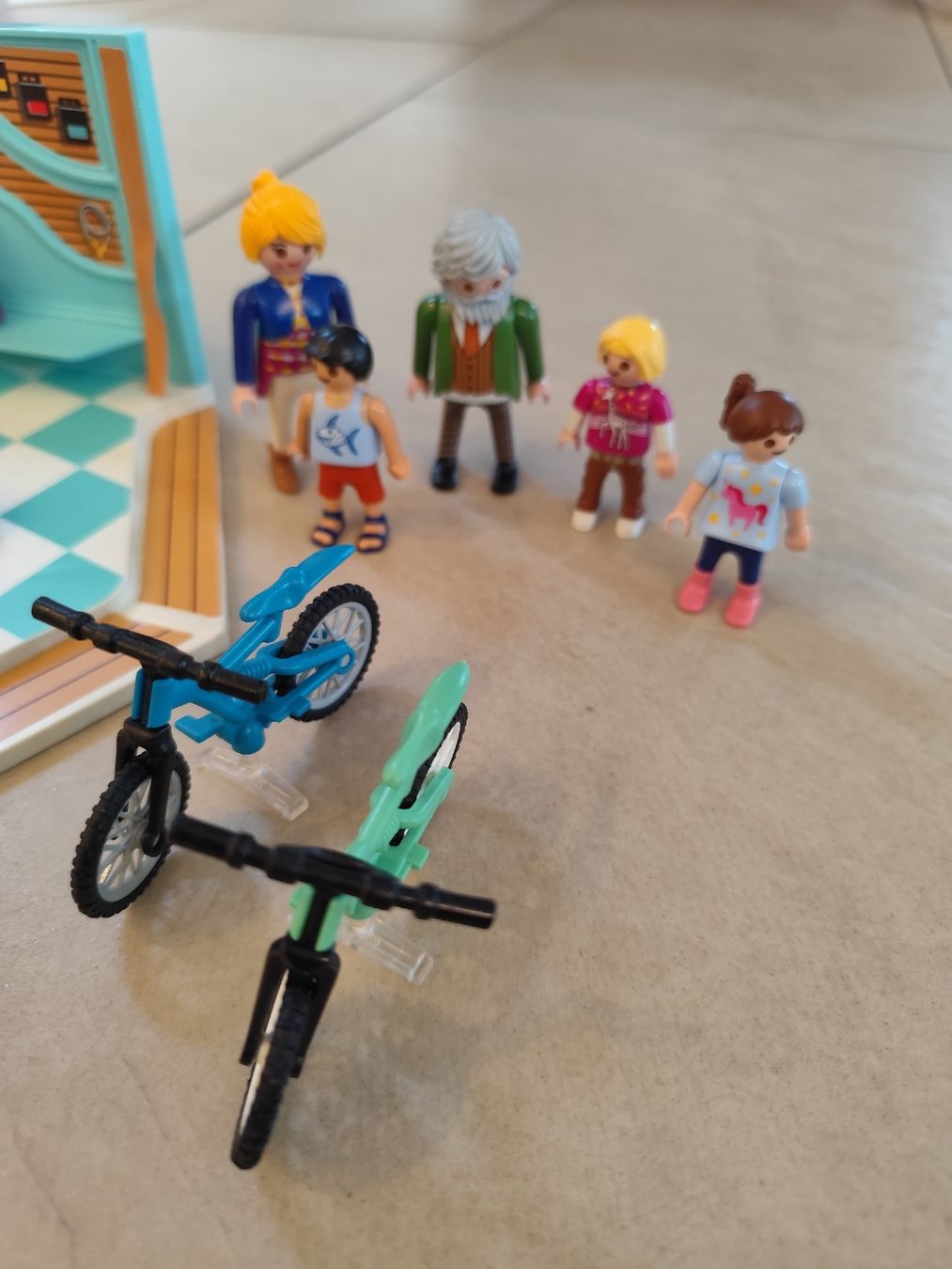 Playmobil Giocattoli: Playmobil Skate Park/Laden – Usato da Buttwil venduto da Melissa007 1