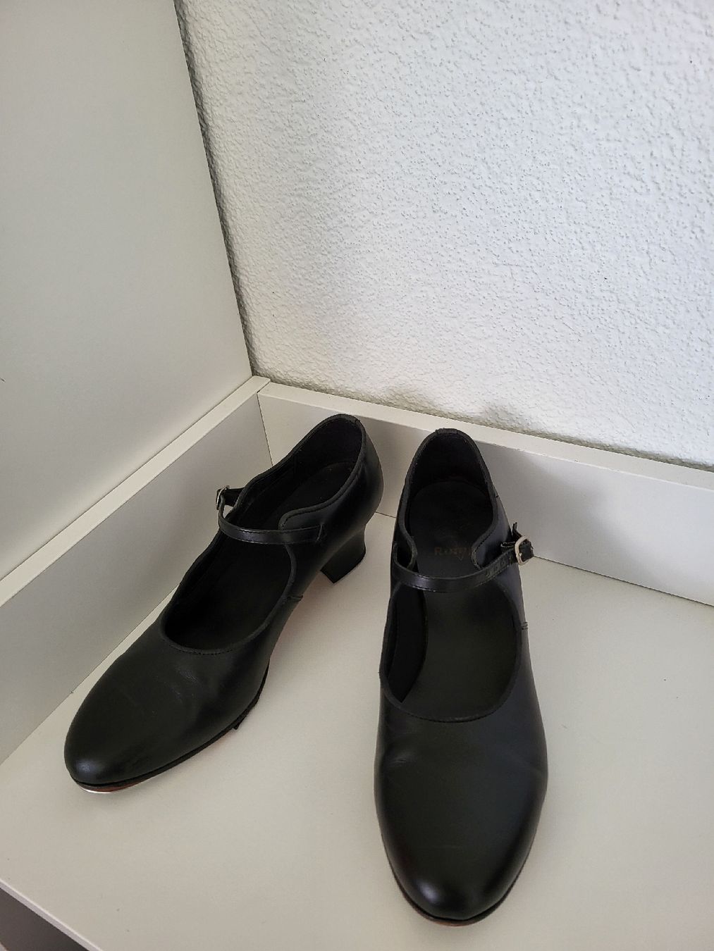 Scarpe da donna: Stepptanzschuhe – Usato da Birmenstorf AG venduto da Cjl 1