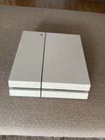 Sony PlayStation 4 weiss sehr guter Zustand