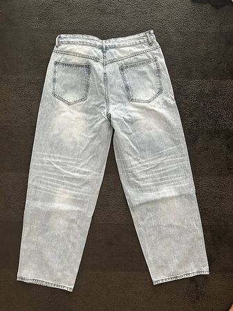 Baggy jeans