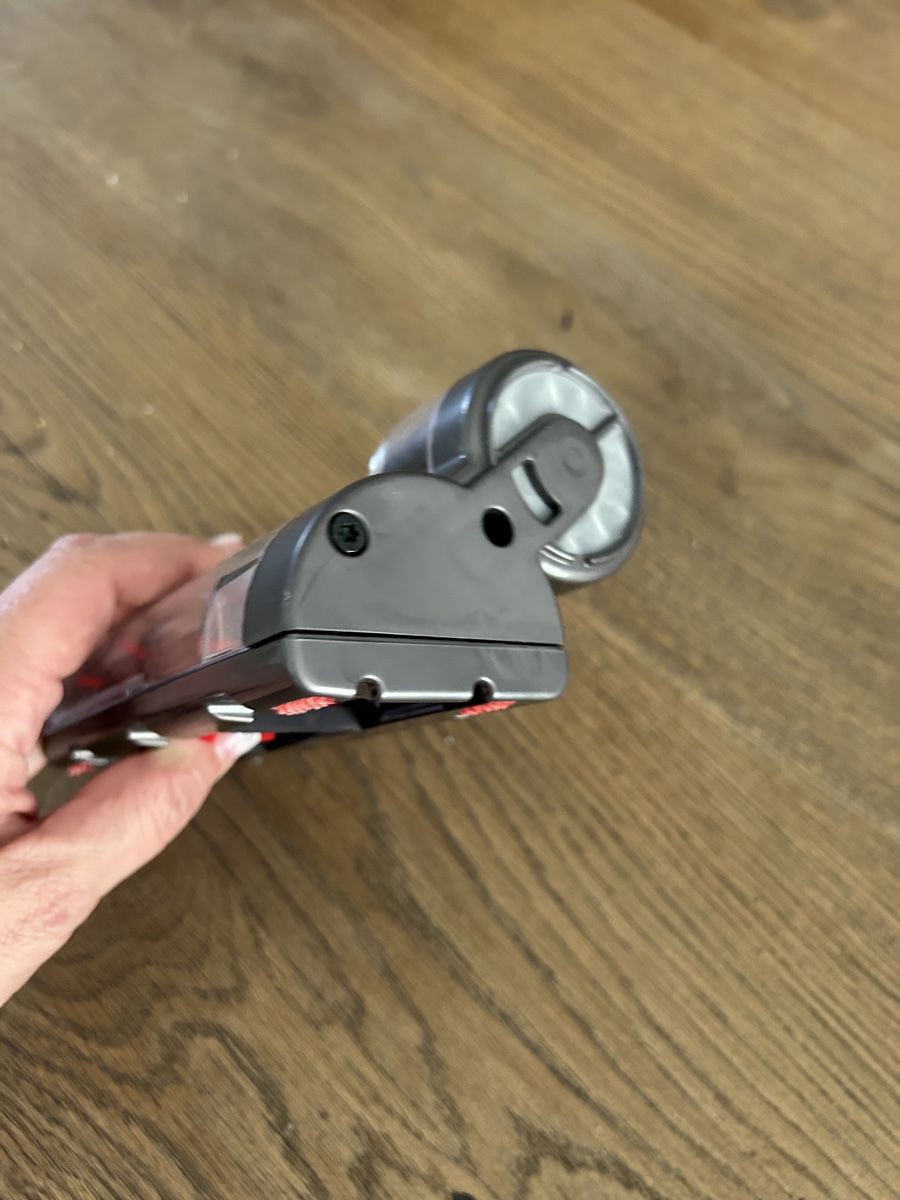 Dyson Aspirapolveri & Accessori: Dyson vacuum cleaner mini motorized tool like new – Nuovo (secondo la descrizione) da Marin-Epagnier venduto da Kty_1907 4