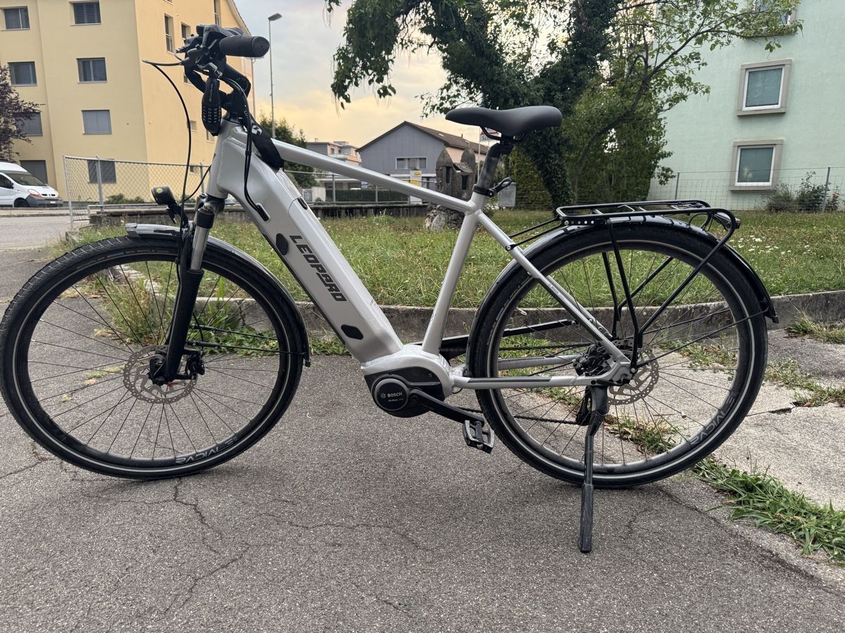 Leopard Vélos: E Bike Leopard ( Bosch) – D'occasion à Forch par naz_fr7n