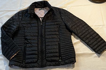 Schwarze Übergangsjacke, Top Zustand! Grösse EUR 46