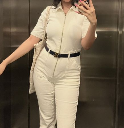 Chic White Summer Jumpsuit - Size M - Perfect Condition